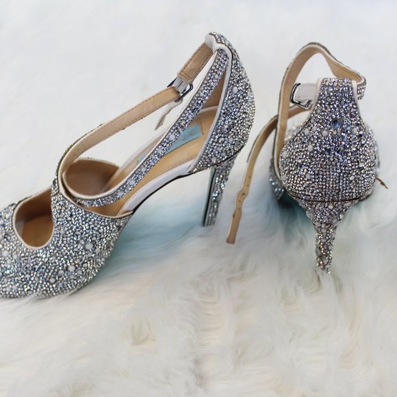 Betsey Johnson Sparkling Size 8 BLING-TASTIC 4" Heels - Picture 2 of 8